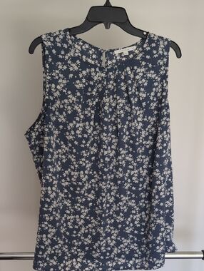 fun 2 fun Navy Blue Floral Sleeveless Camisole